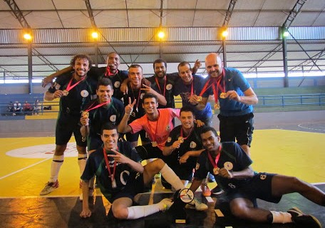 O futsal masculino defendeu o bicampeonato