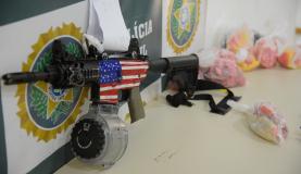 Fuzis apreendidos pela Polícia Civil no RioFernando Frazão/Agência Brasil